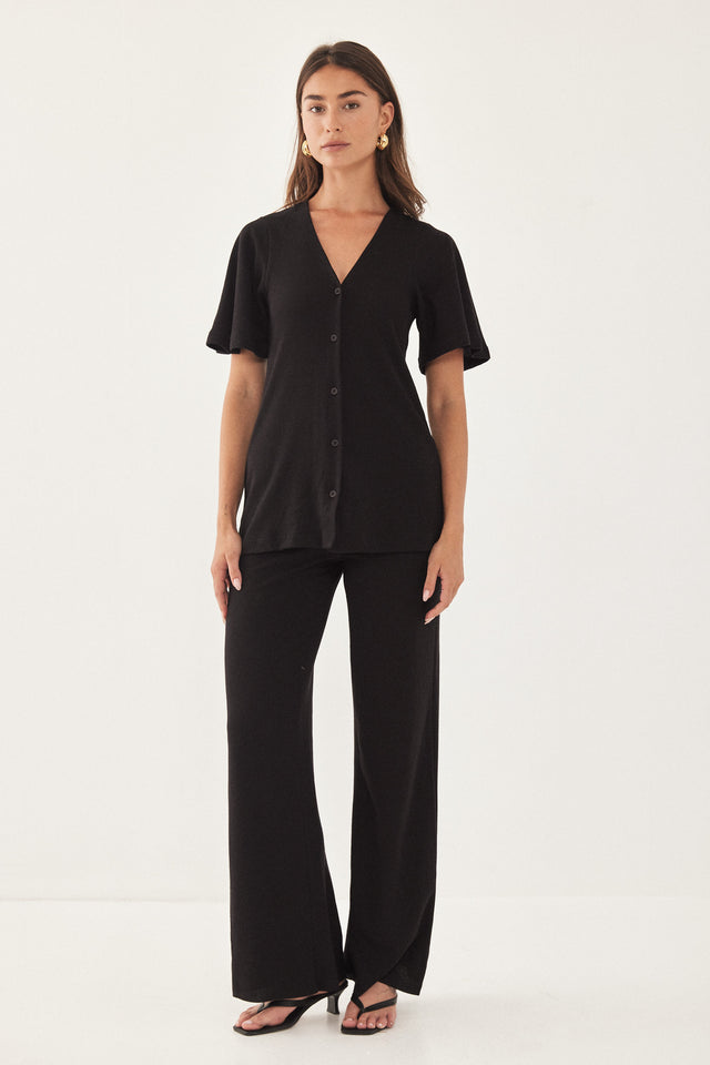 חליפת דונטלה שרוולים קצרים שחורה