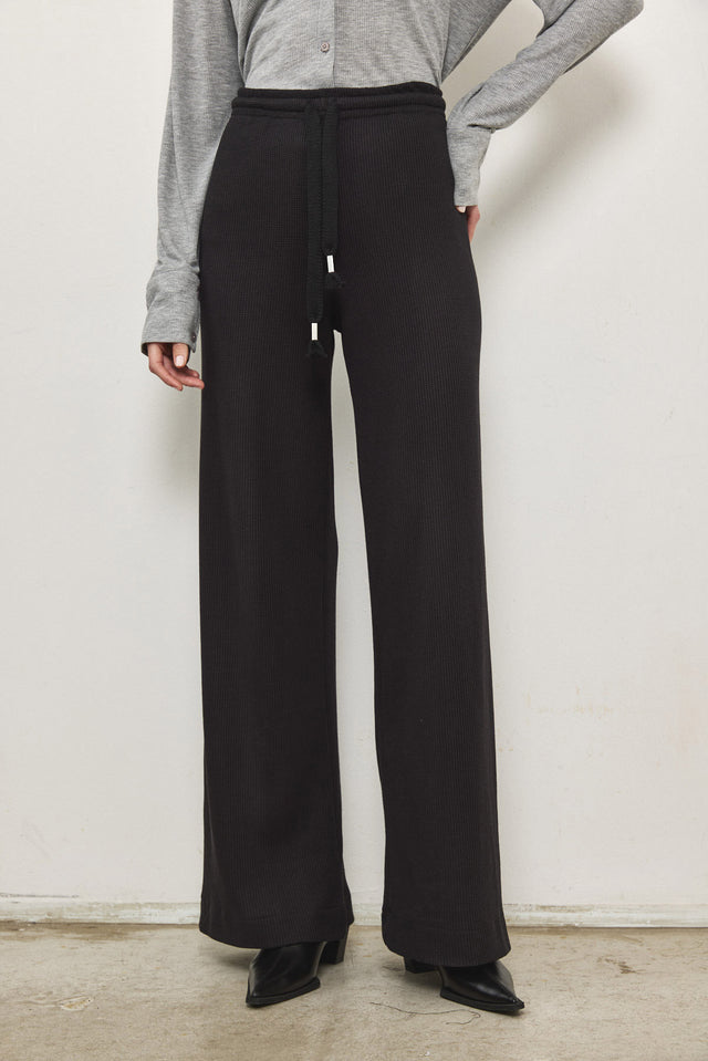 מכנסי אנט וופל שחורים