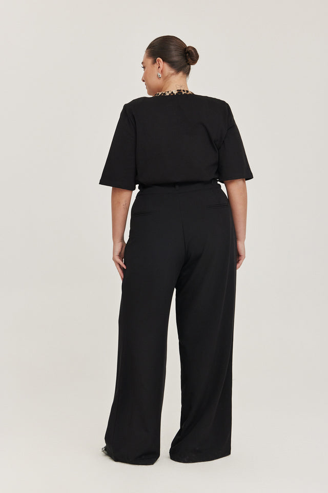 מכנסיים מחוייטים קרמבו חגורה רחבה קפלים שחורים