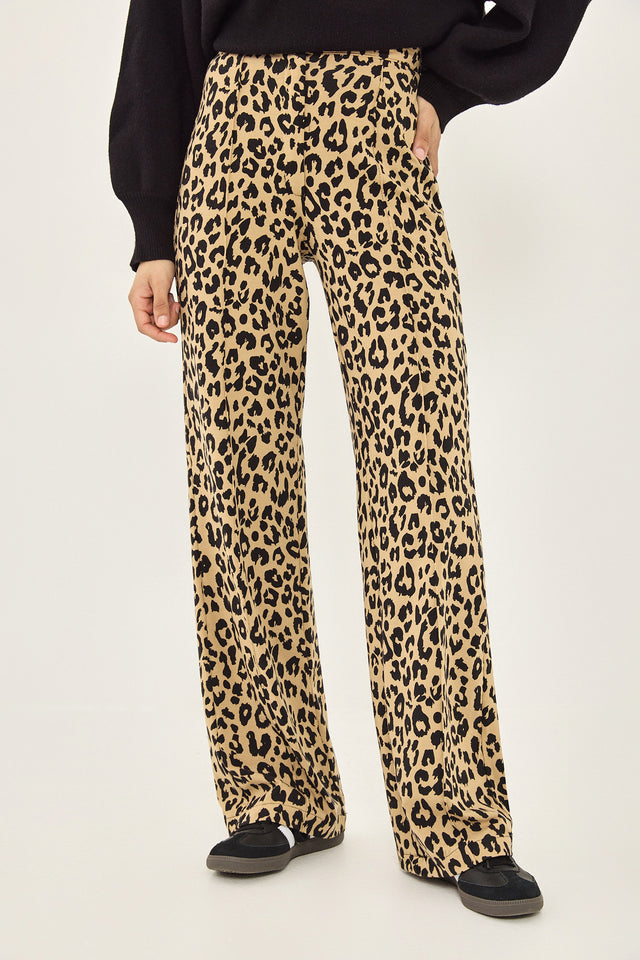 מכנסי מרין מודל מחויטים מנומרים