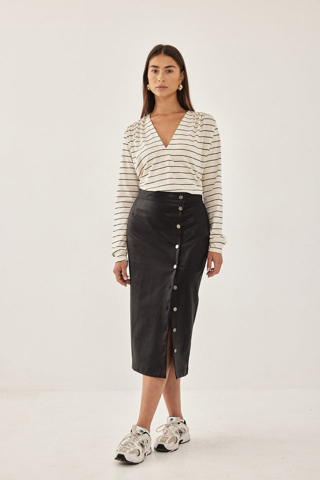 חצאית דמוי עור מלאני מידי שחורה