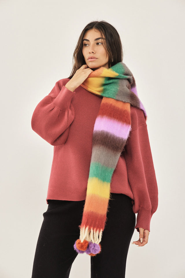 צעיף פונפונים קולורז