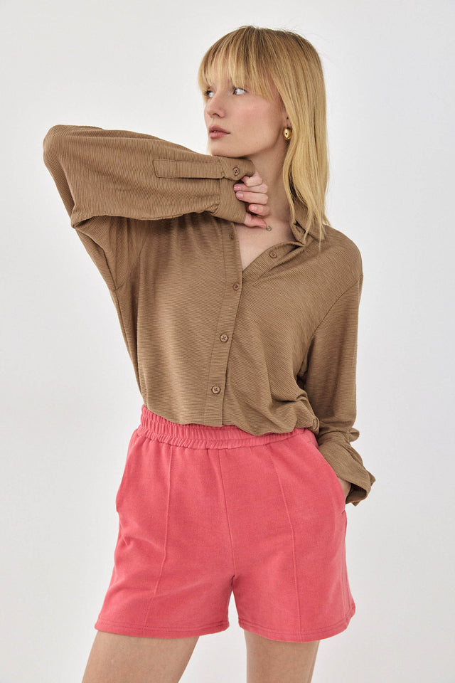 חולצה מכופתרת מקיאטו ארוכה קאמל