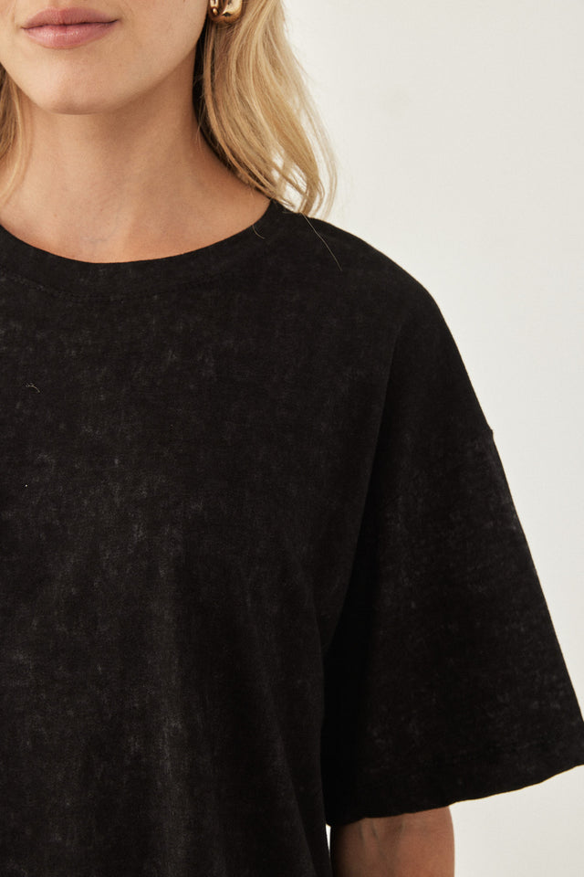 טישירט אוברסייז ווש שחורה