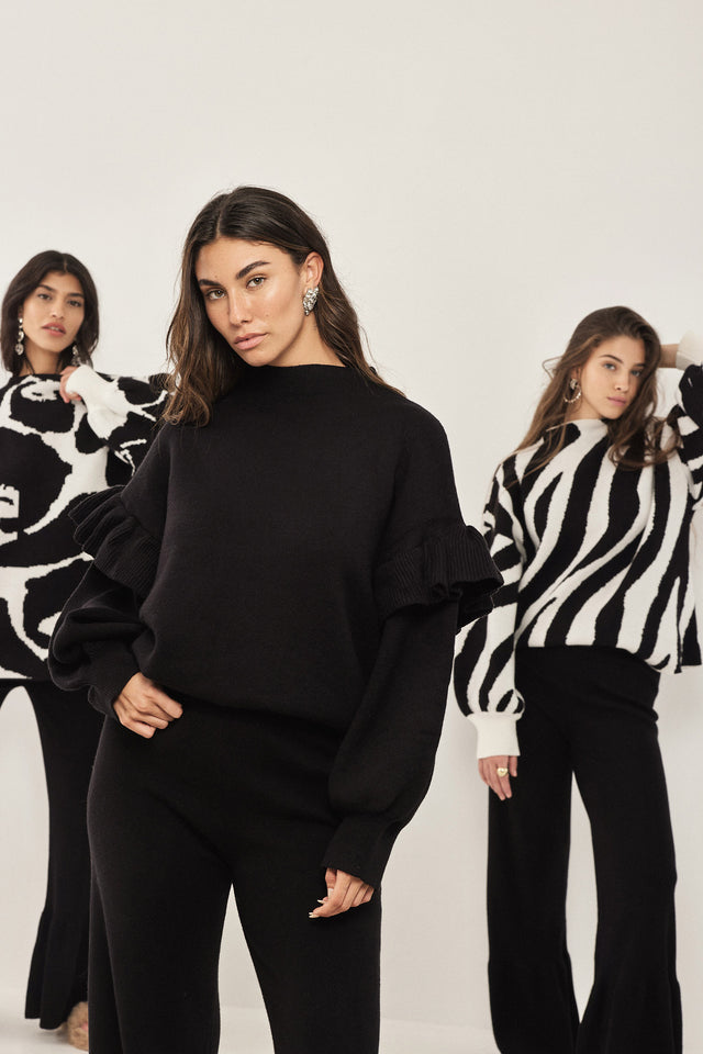 סוודר פרזנט שרוולים תפוחים פפלום שחור