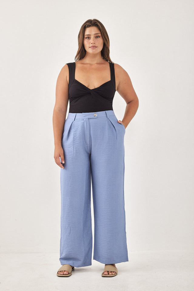 מכנסיים מחוייטים האני כחולים