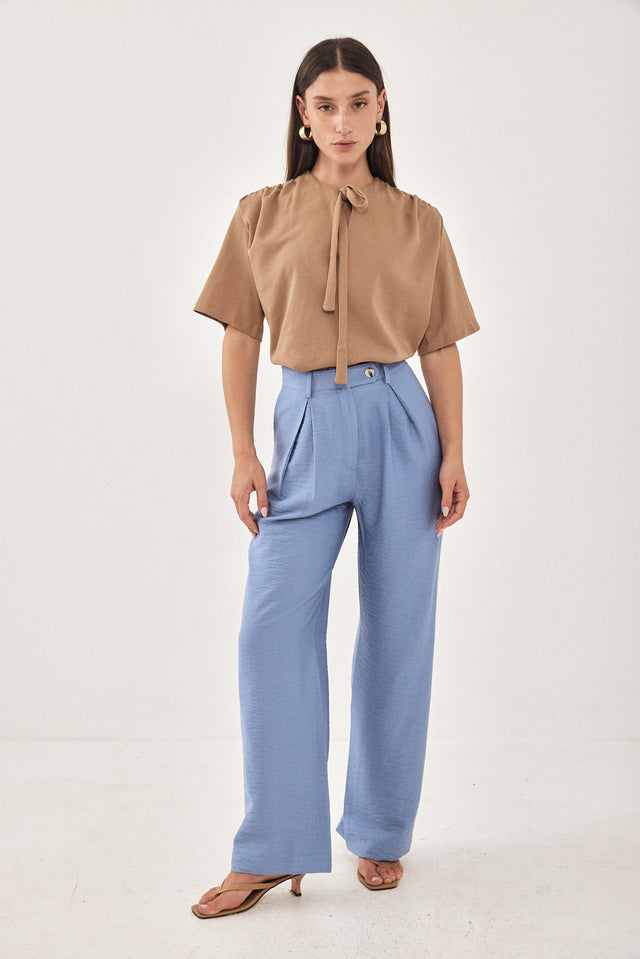 מכנסיים מחוייטים האני כחולים