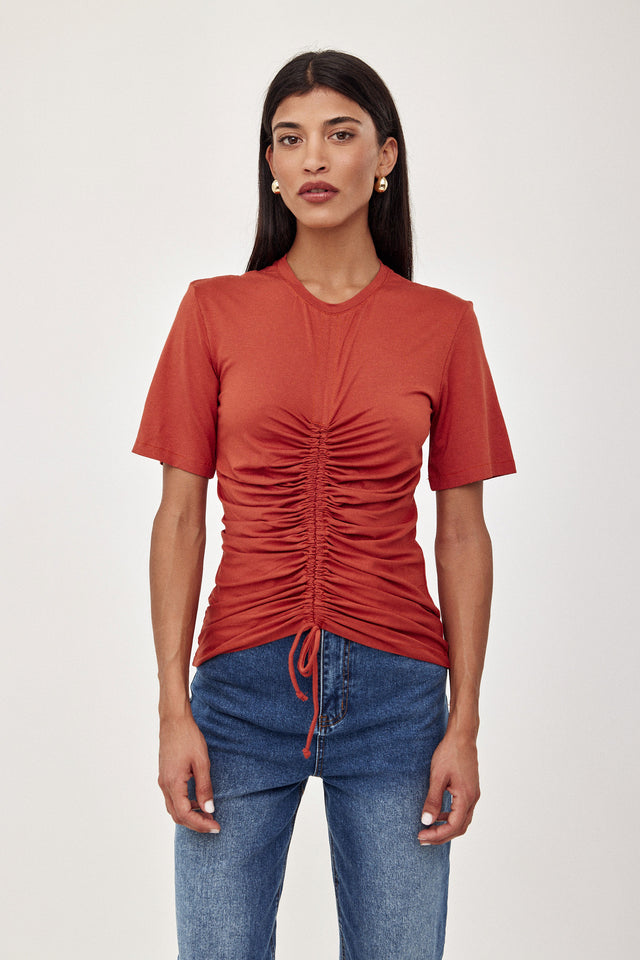 חולצת סילבי מסילה חוטים חמרה