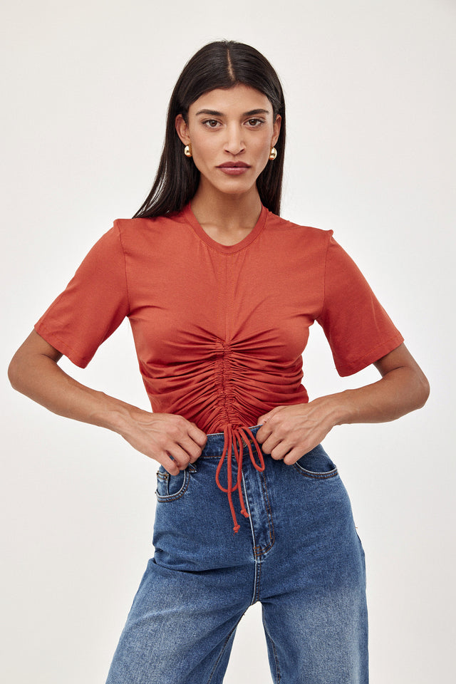 חולצת סילבי מסילה חוטים חמרה