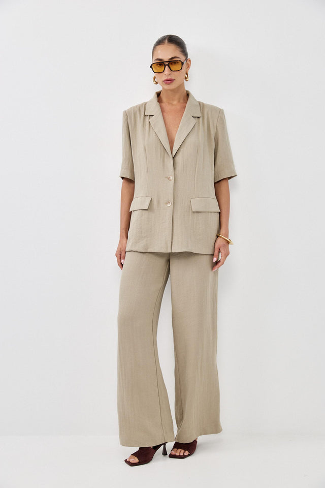 מכנסיים מחוייטים פטיסייר פשתן חאקי