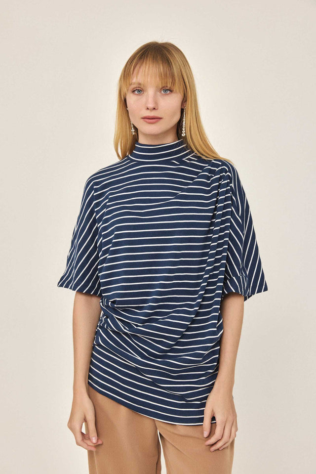 חולצת סול דיטייל כתף כיווצים פסים נייבי-לבן