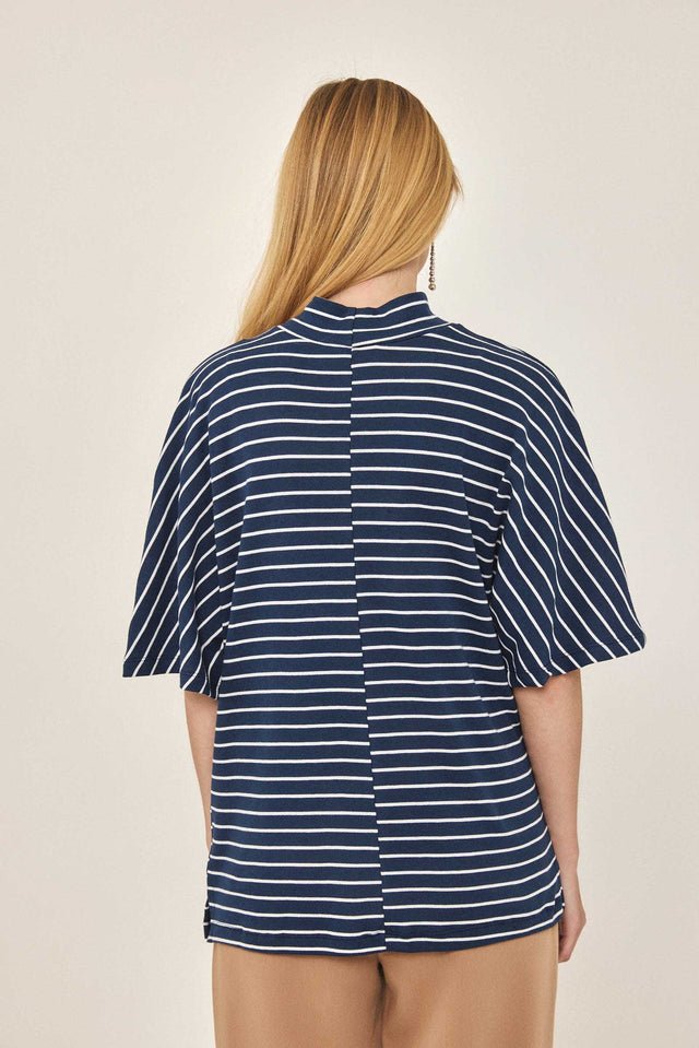 חולצת סול דיטייל כתף כיווצים פסים נייבי-לבן