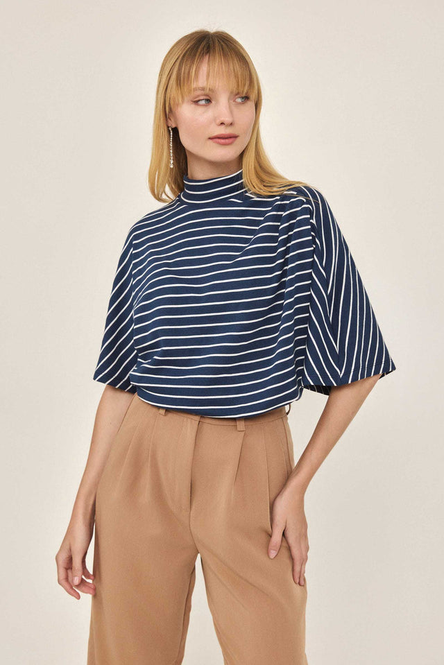 חולצת סול דיטייל כתף כיווצים פסים נייבי-לבן