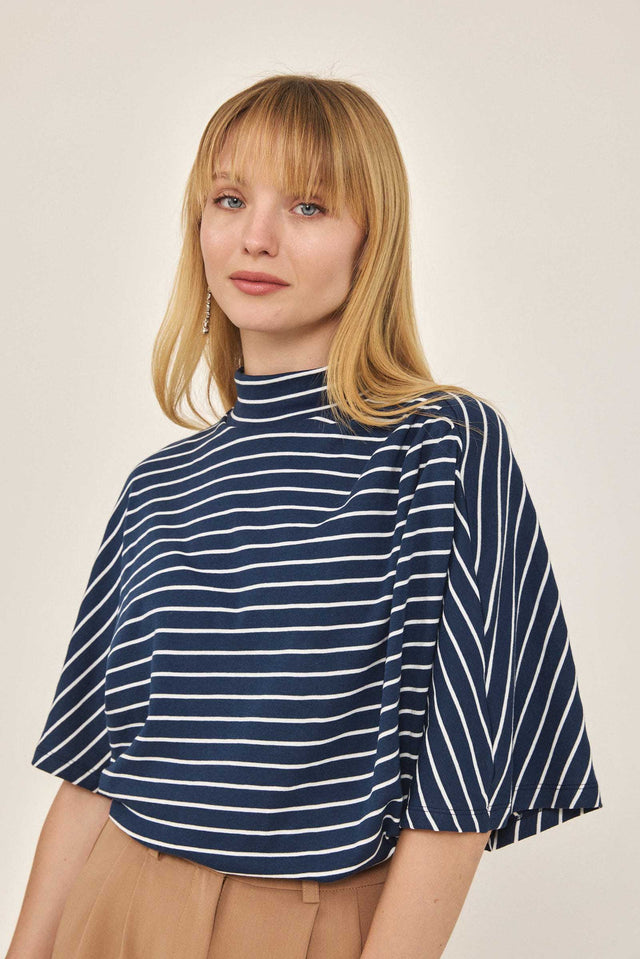 חולצת סול דיטייל כתף כיווצים פסים נייבי-לבן