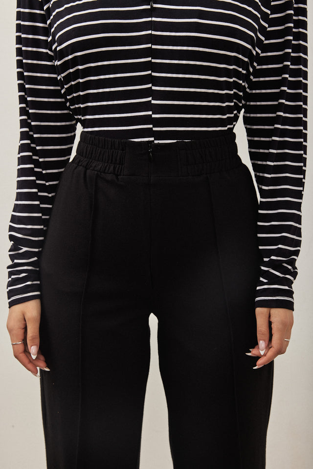 מכנסי ג'וגר מודל מחויטים שחורים