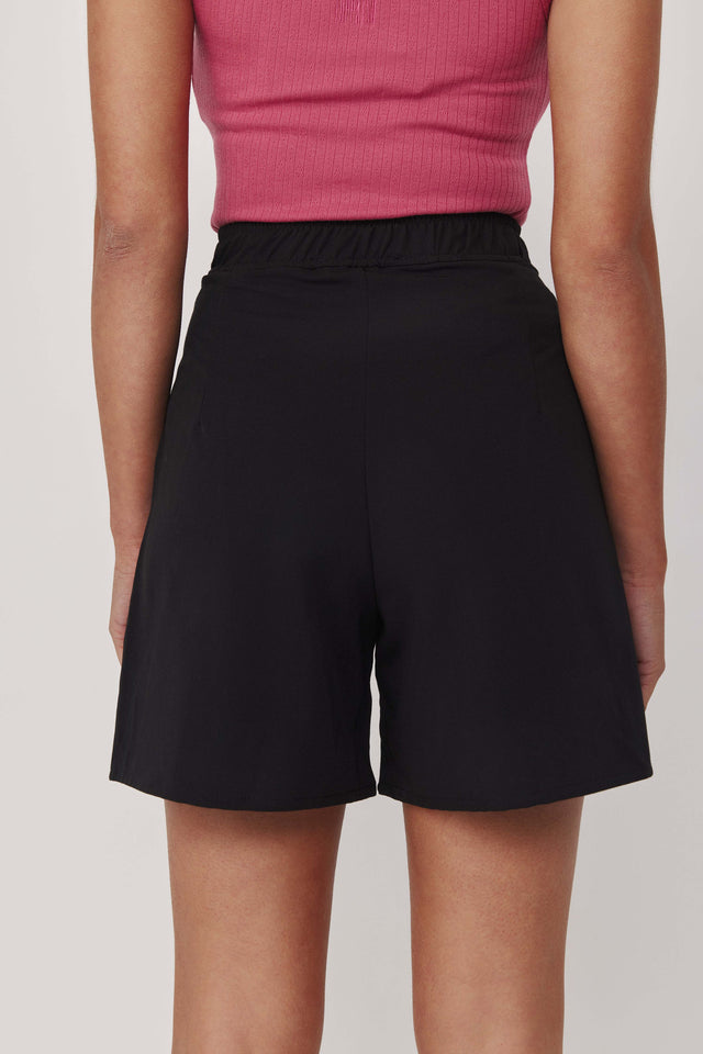 מכנסיים מחוייטים בייגל ברמודה רוכסן שחורים