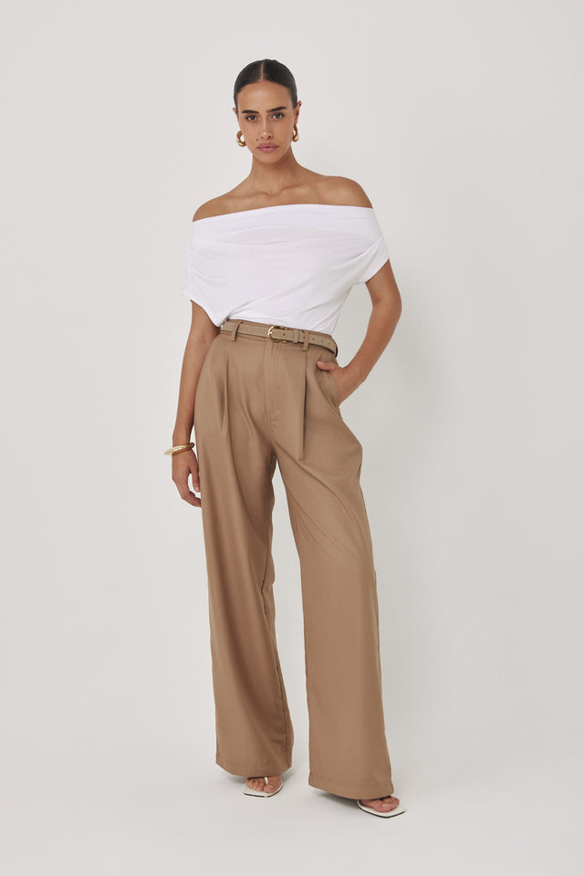 מכנסי פרצל מחוייטים מתרחבים קאמל