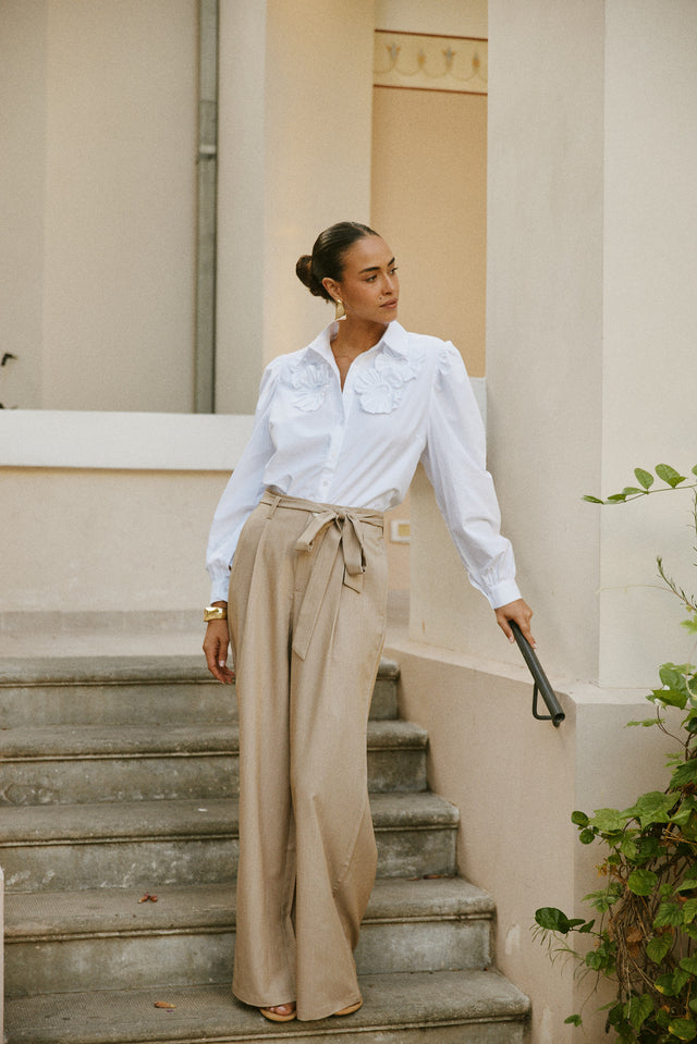 מכנסיים מחוייטים חגורת קשירה קאמל