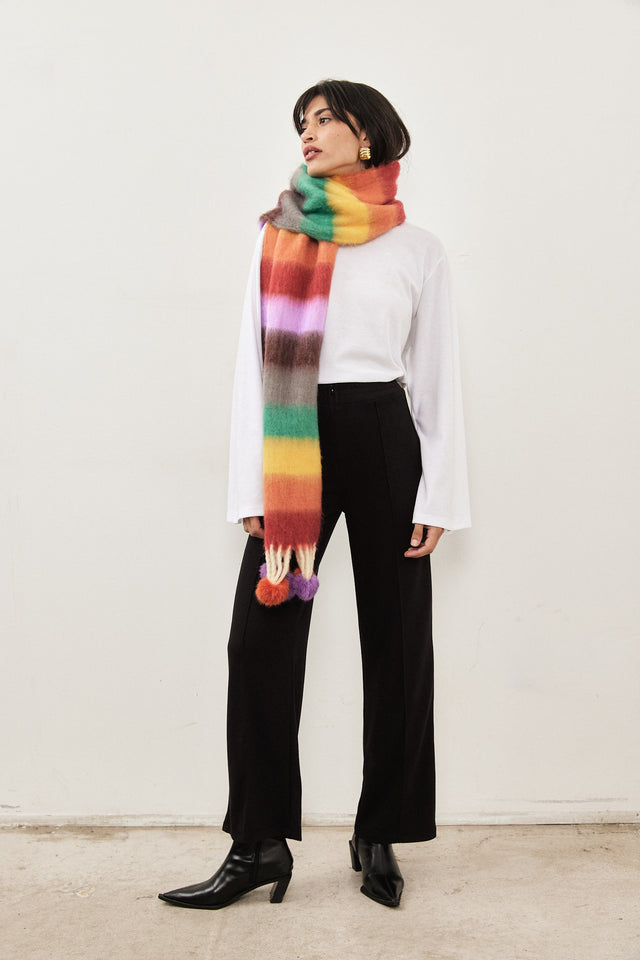 צעיף פונפונים קולורז