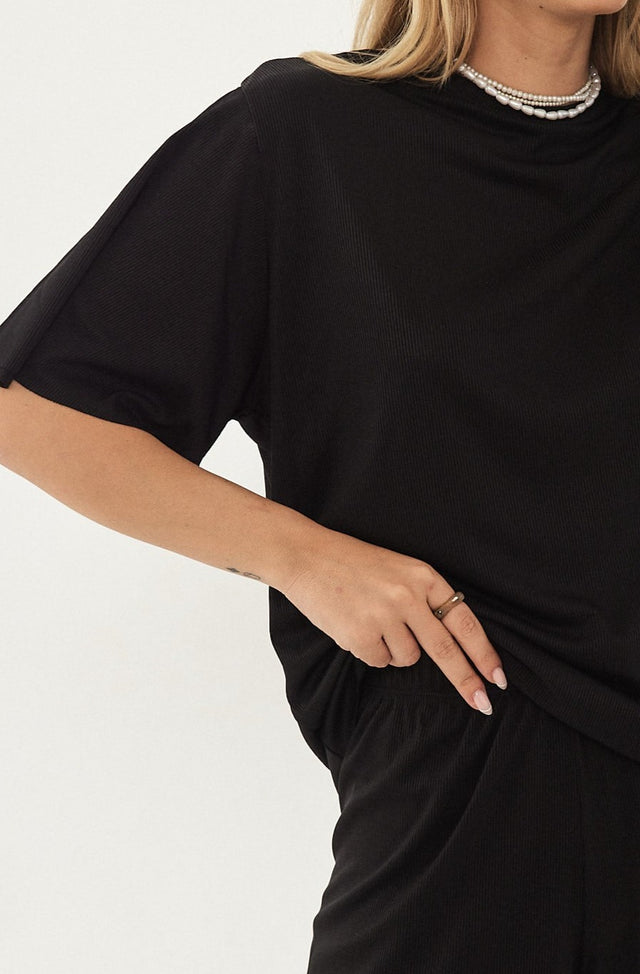 חולצת ריב ספיריט שרוולי פעמון כריות נשלפות שחורה