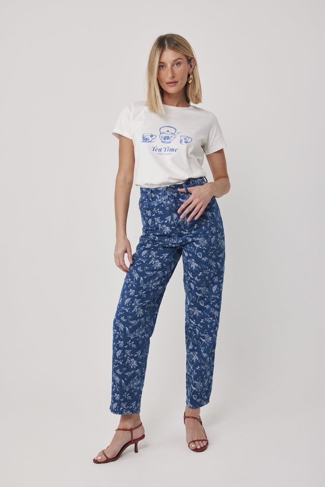 מכנסי ג'ינס גזרת MOM פורצלן