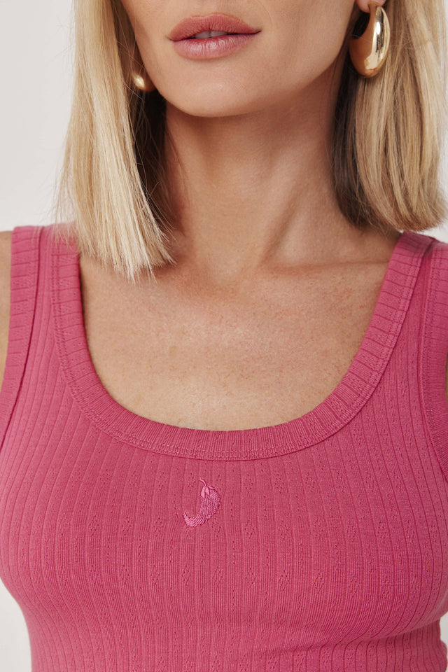 גופיית ספייסי טקסטורת תחרה ורודה