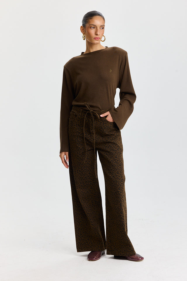 מכנסי ג'ינס טופו מתרחבים קשירה מנומרים