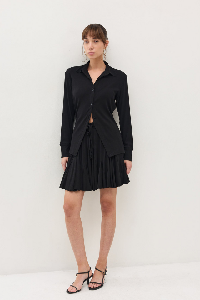 חצאית קקאו ריב A שחורה