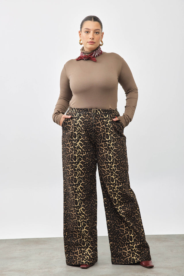 חולצת מיסו גולף חום שוקולד