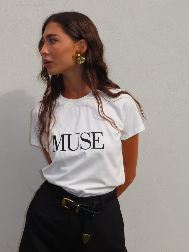 חולצת קוקיז רקמת MUSE לבנה