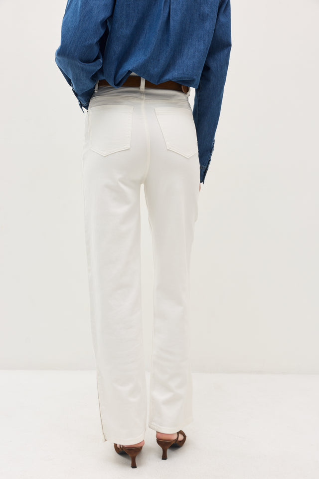 מכנסי ג'ינס גולדי ארוך דיטייל מפתח צדדי לבן