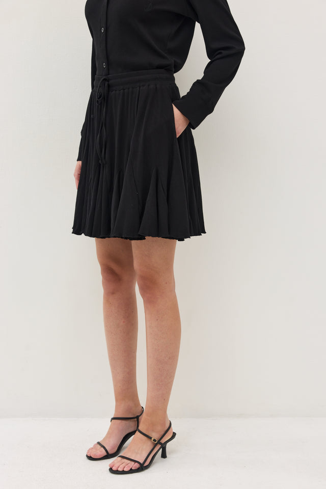 חצאית קקאו ריב A שחורה