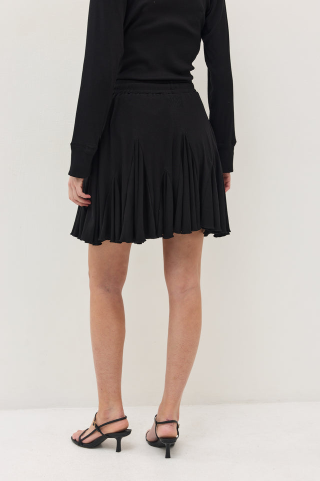 חצאית קקאו ריב A שחורה