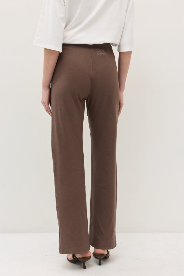 מכנסי קקאו ריב פתח קדמי חום טראפל