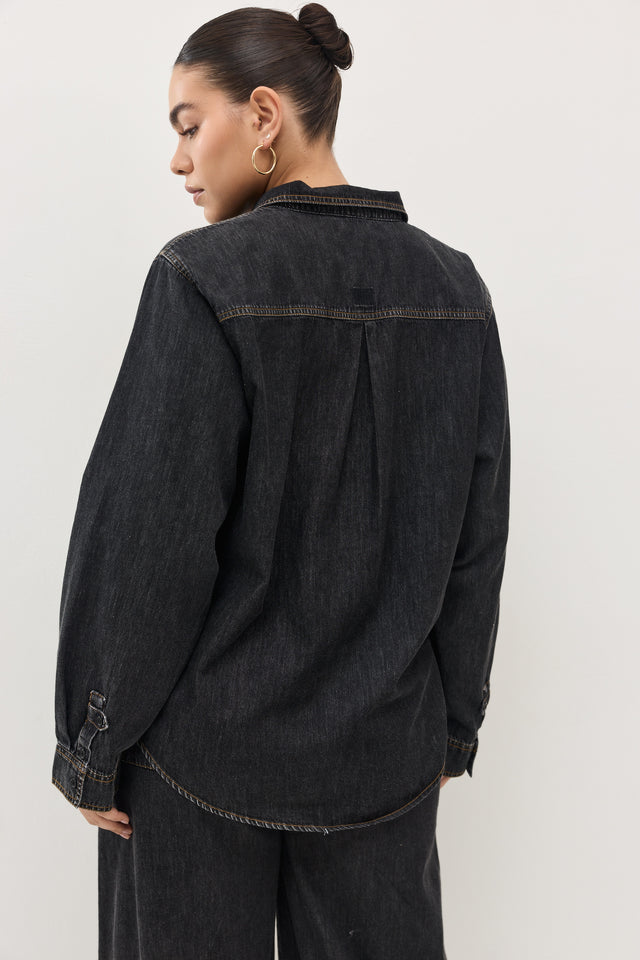 חולצת ג'ינס זואי פולו וואש כחול כהה