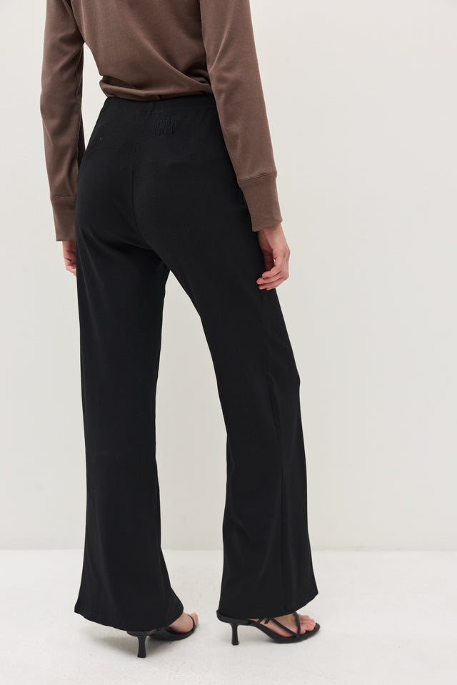 מכנסי קקאו ריב פתח קדמי שחורים