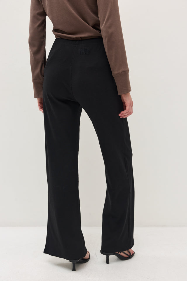 מכנסי קקאו ריב פתח קדמי שחורים