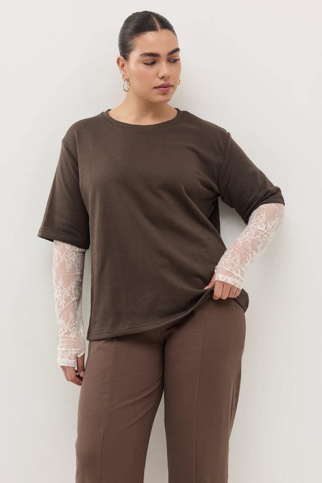 חולצת ספיריט מפתח עגול קצרה שרוולי תחרה חומה