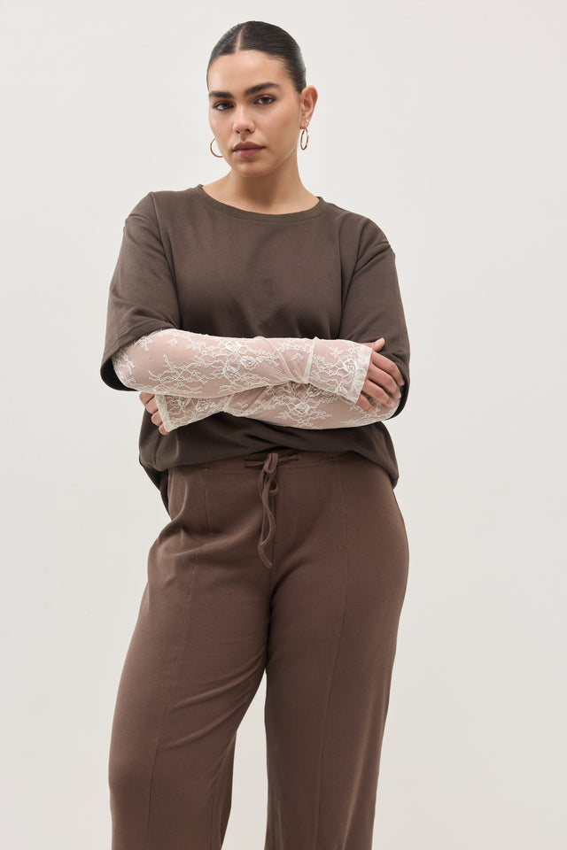 חולצת ספיריט מפתח עגול קצרה שרוולי תחרה חומה