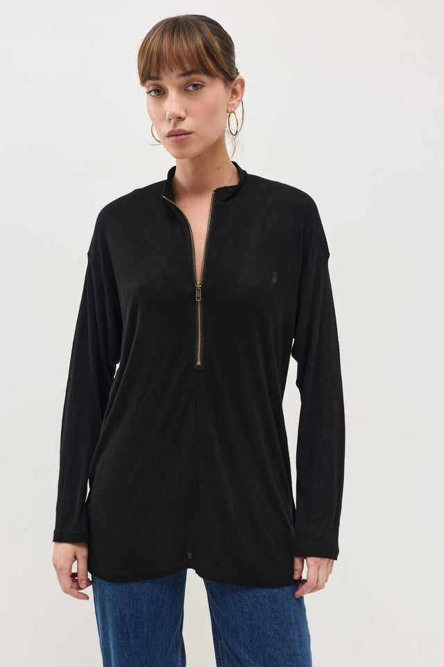 חולצת זיפר ספייסי שרוול ארוך שחורה
