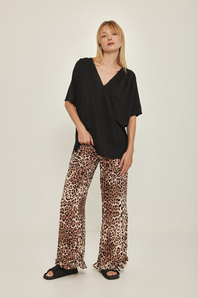 חולצת וי לייק כפלים מודל שחור