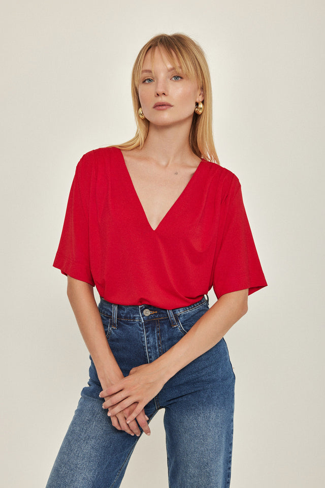 חולצת וי לייק כפלים מודל אדומה