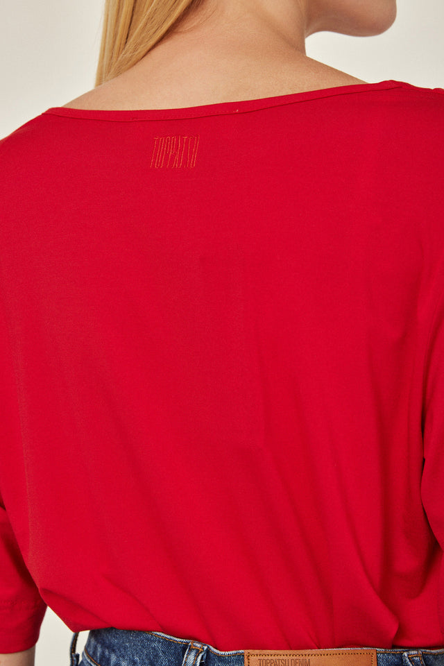 חולצת וי לייק כפלים מודל אדומה