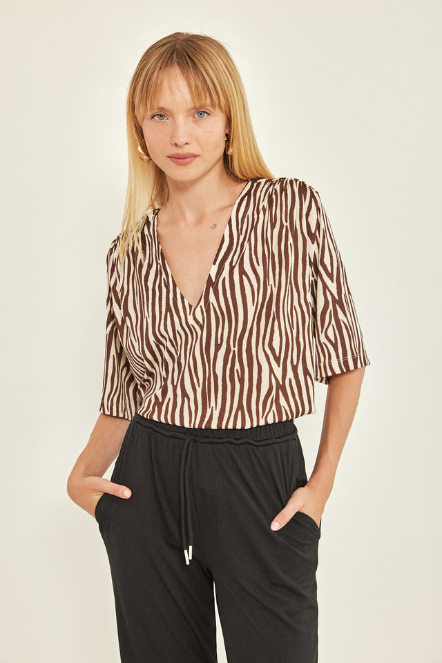 חולצת וי כיווצים ריב ספיריט זברה