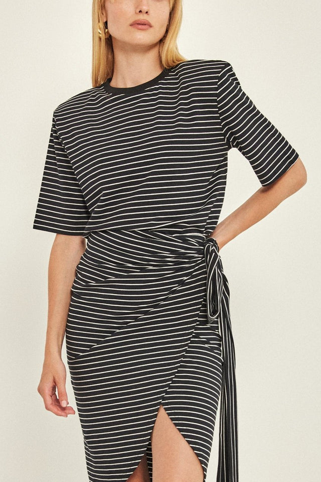 חולצת ברד אנד באטר כריות נשלפות פסים שחור לבן