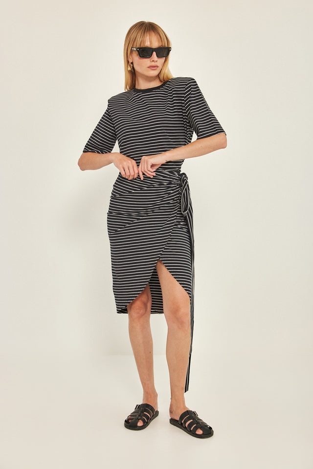 חולצת ברד אנד באטר כריות נשלפות פסים שחור לבן