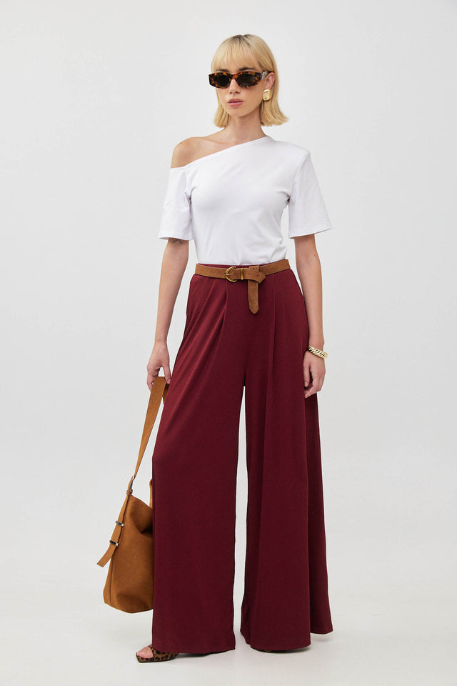 חולצת פרש אוף שולדר כרית לבנה