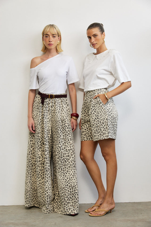 חולצת פרש אוף שולדר כרית לבנה