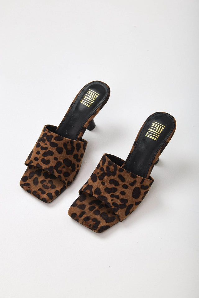 סנדלי מיול קאלו עקב זמש מנומר