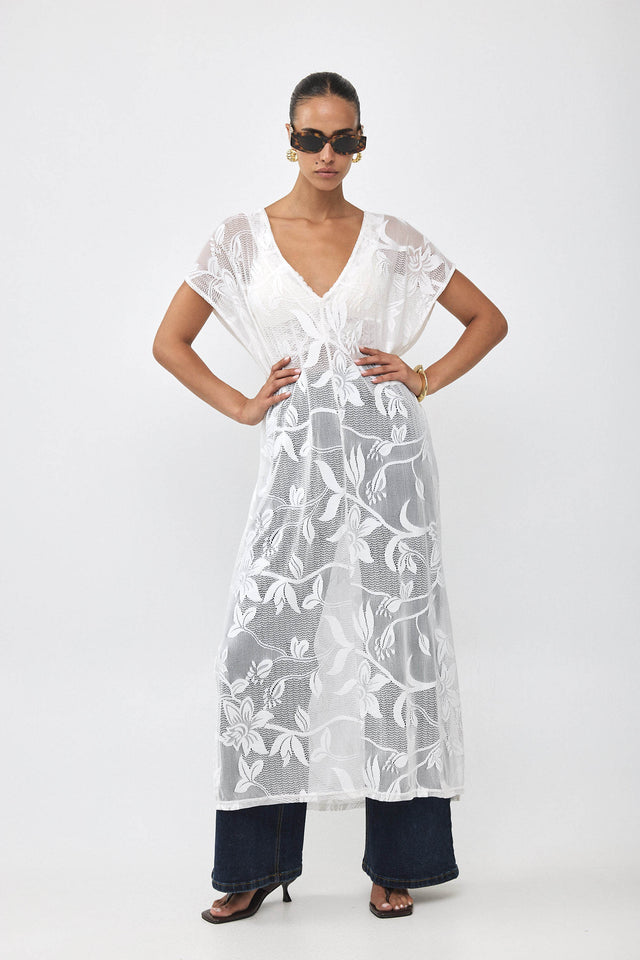 שמלת גלביה תחרה רשת מפתח וי פרחים שמנת